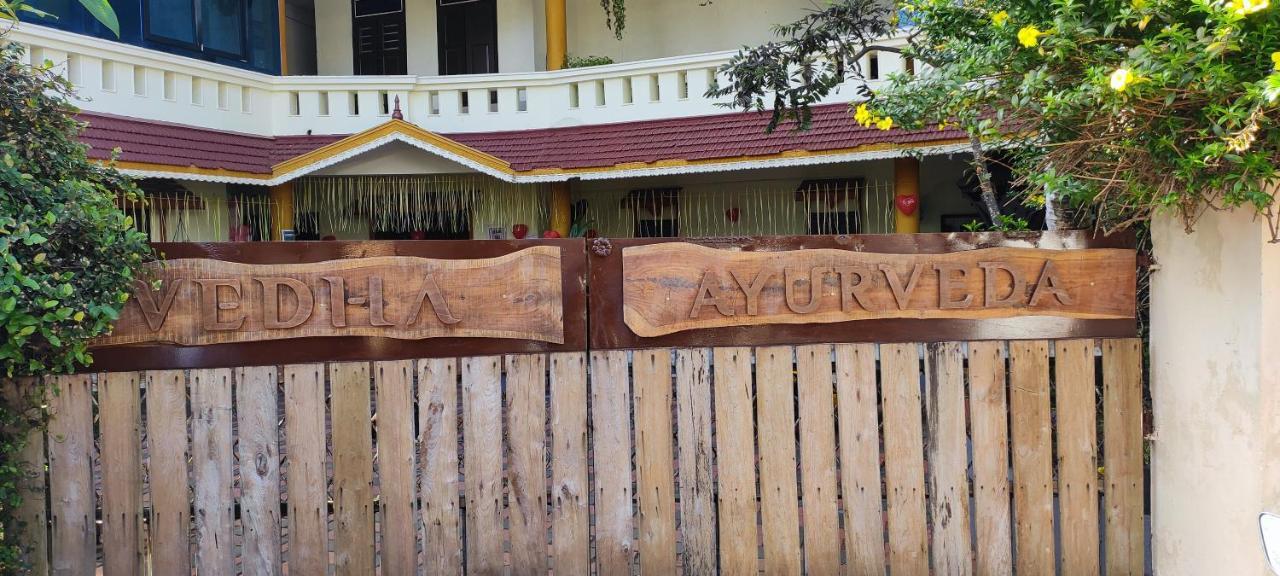 Vedha Ayurvedic Panchakarma Treatment Centre Hotel Alappuzha Luaran gambar